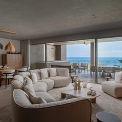 Mita Select | Beachfront UAVI