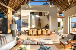 Casa Familia
