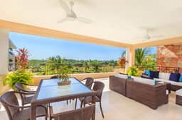 Condo Aralia