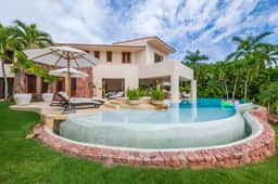 Villa Alamanda