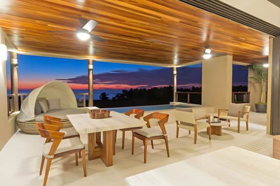 Condo Ceres