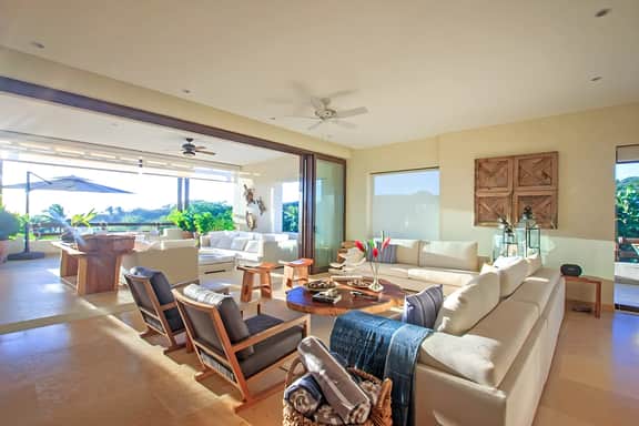 Condo Cedro-Mita Residential @ Los Veneros