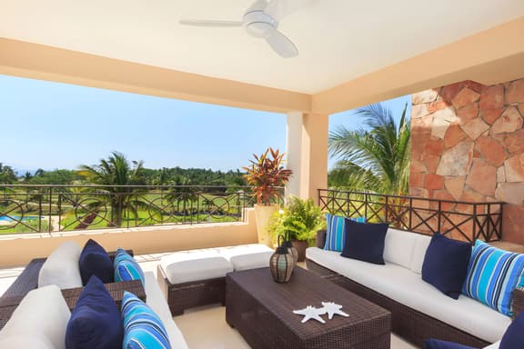 Condo Aralia