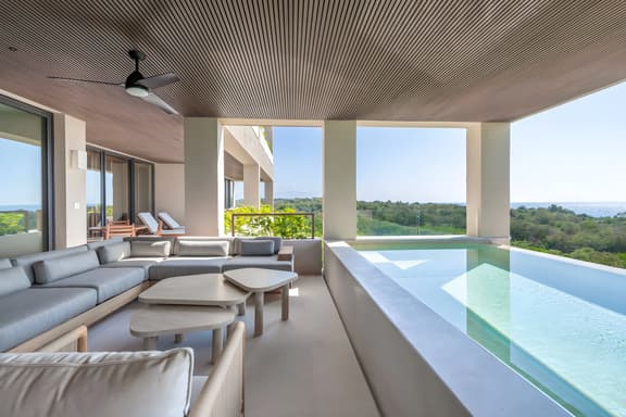 Condo Raya